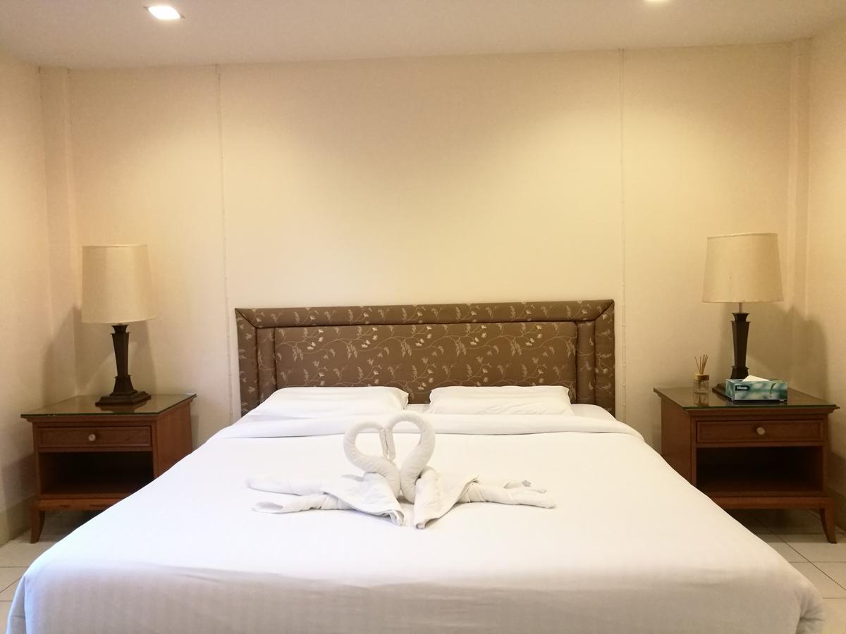 Oasis91 Resort & Restaurant Hatcsauszamran Kültér fotó