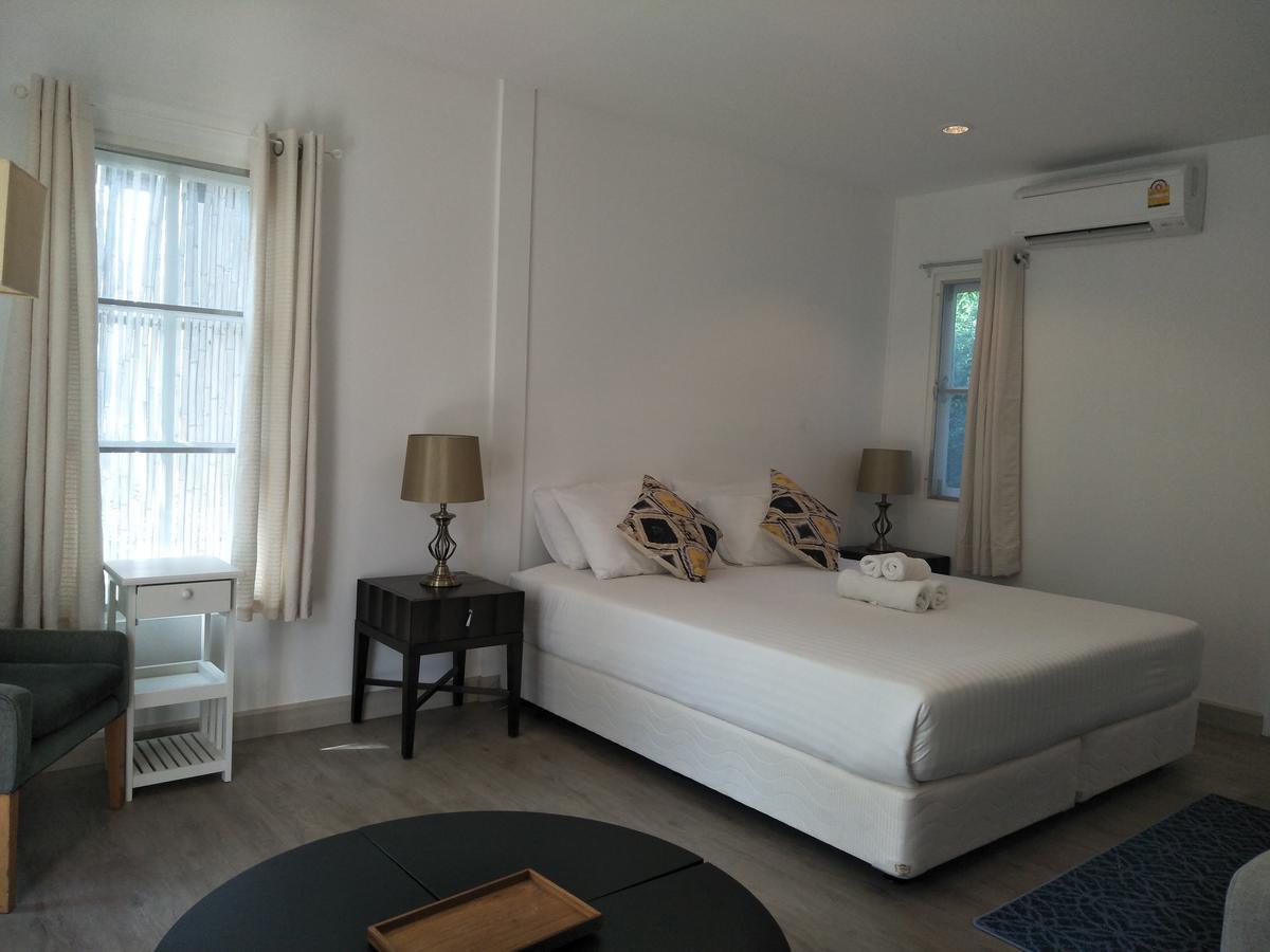 Oasis91 Resort & Restaurant Hatcsauszamran Kültér fotó