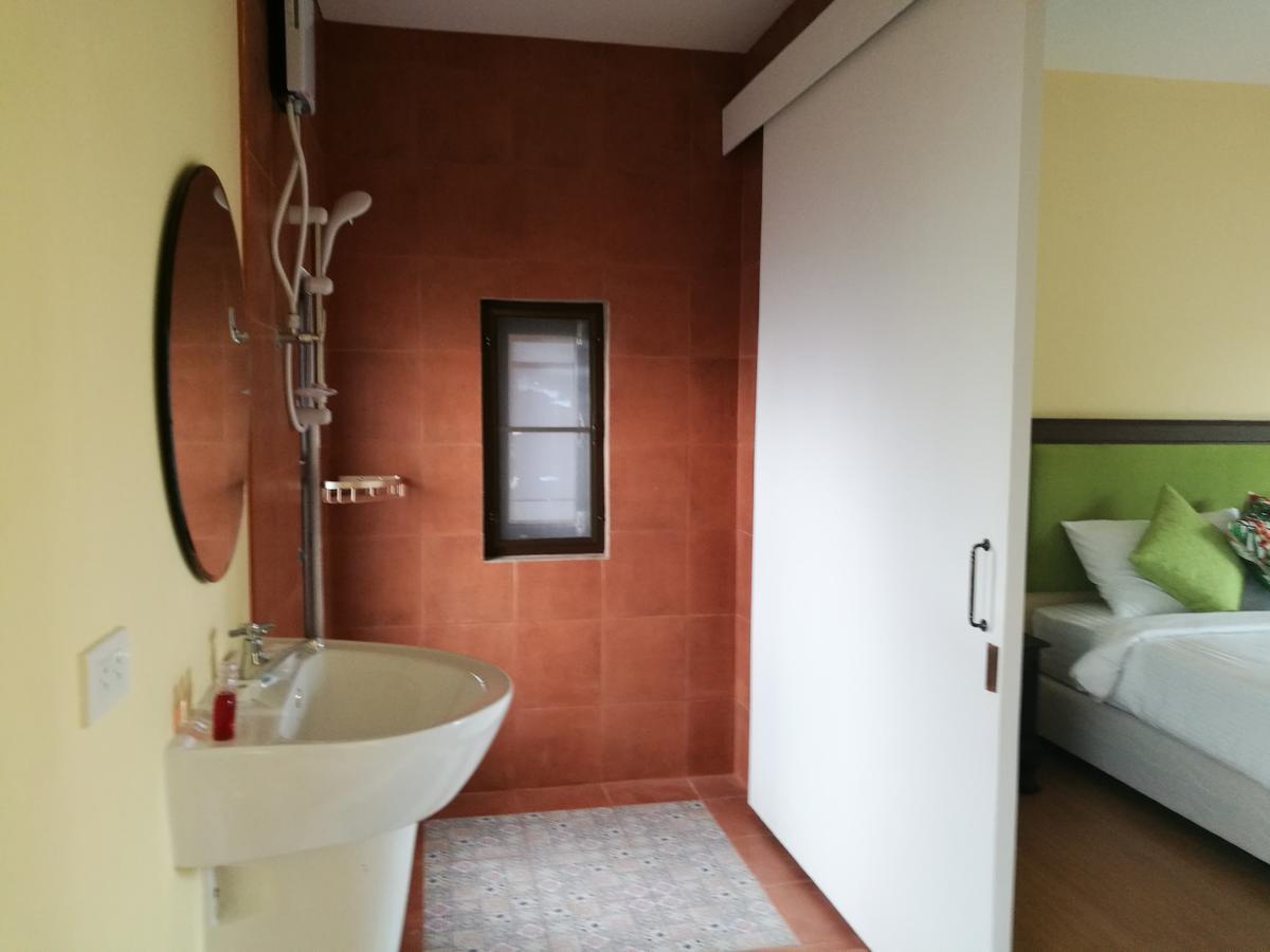 Oasis91 Resort & Restaurant Hatcsauszamran Kültér fotó