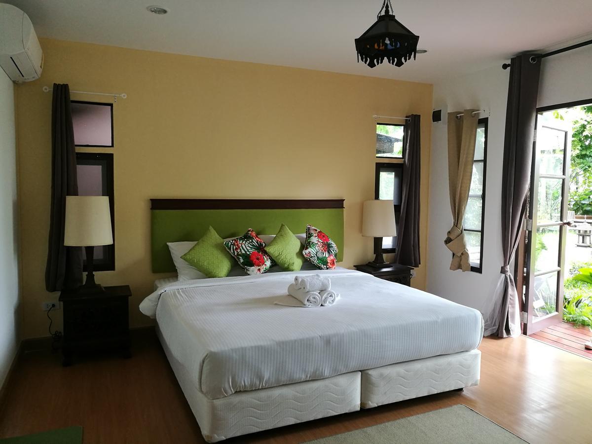 Oasis91 Resort & Restaurant Hatcsauszamran Kültér fotó